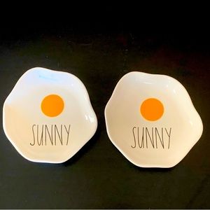 Set of 2 Rae Dunn Egg 🥚 dishes